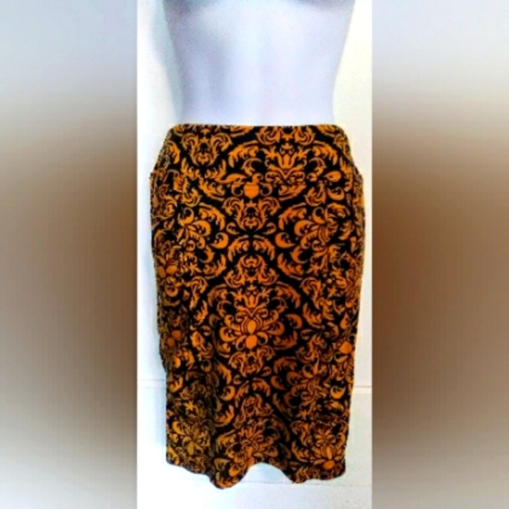🌺BUNDLE ONLY🌺XHILARATION FLEUR DE LIS GOLD AND NAVY BLUE SKIRT